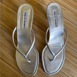 Manolo Blahnik Womens Kitten Heel Mules Sandals Silver Size 39.5 9.5